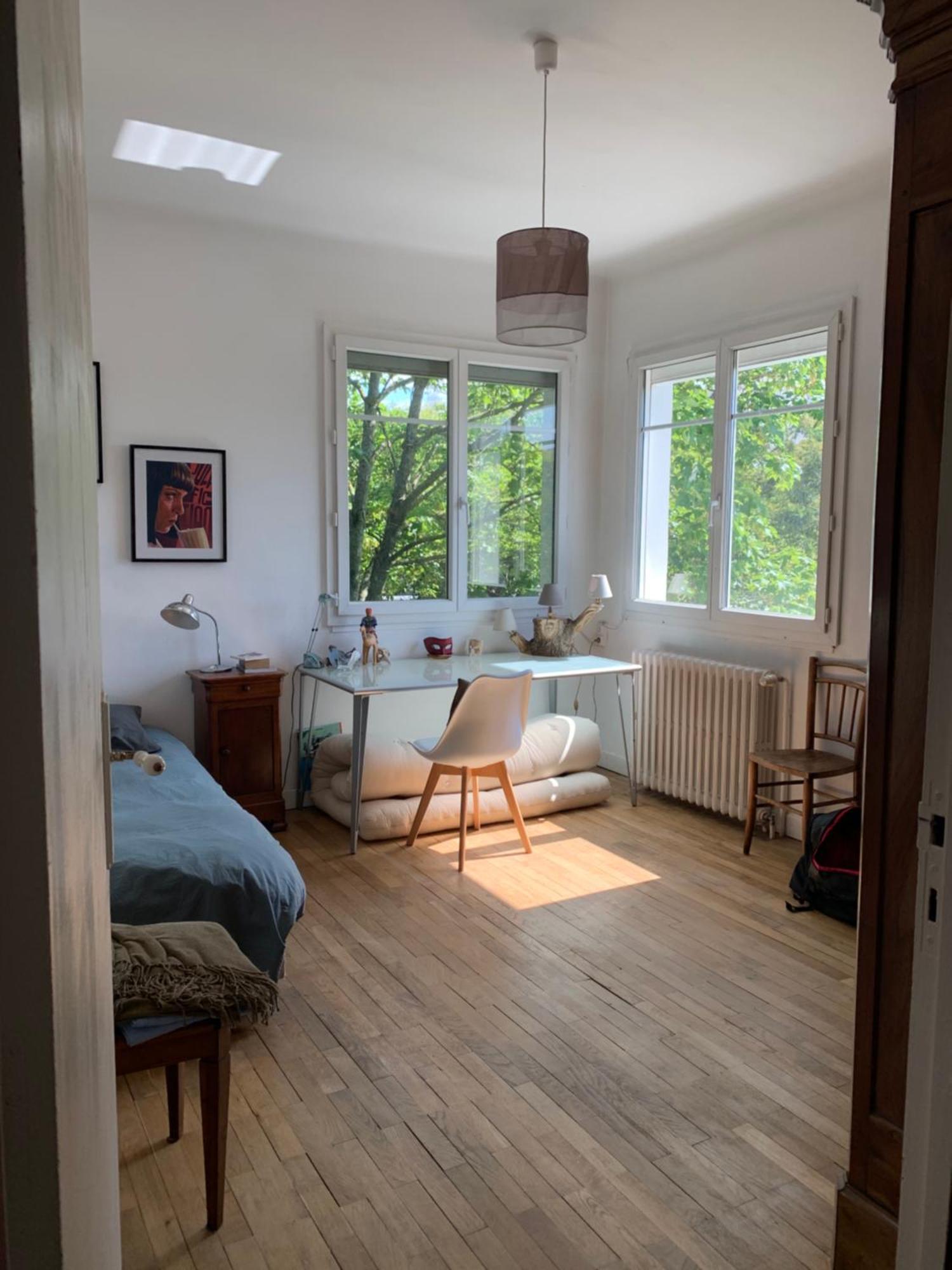 Dans Grande Maison